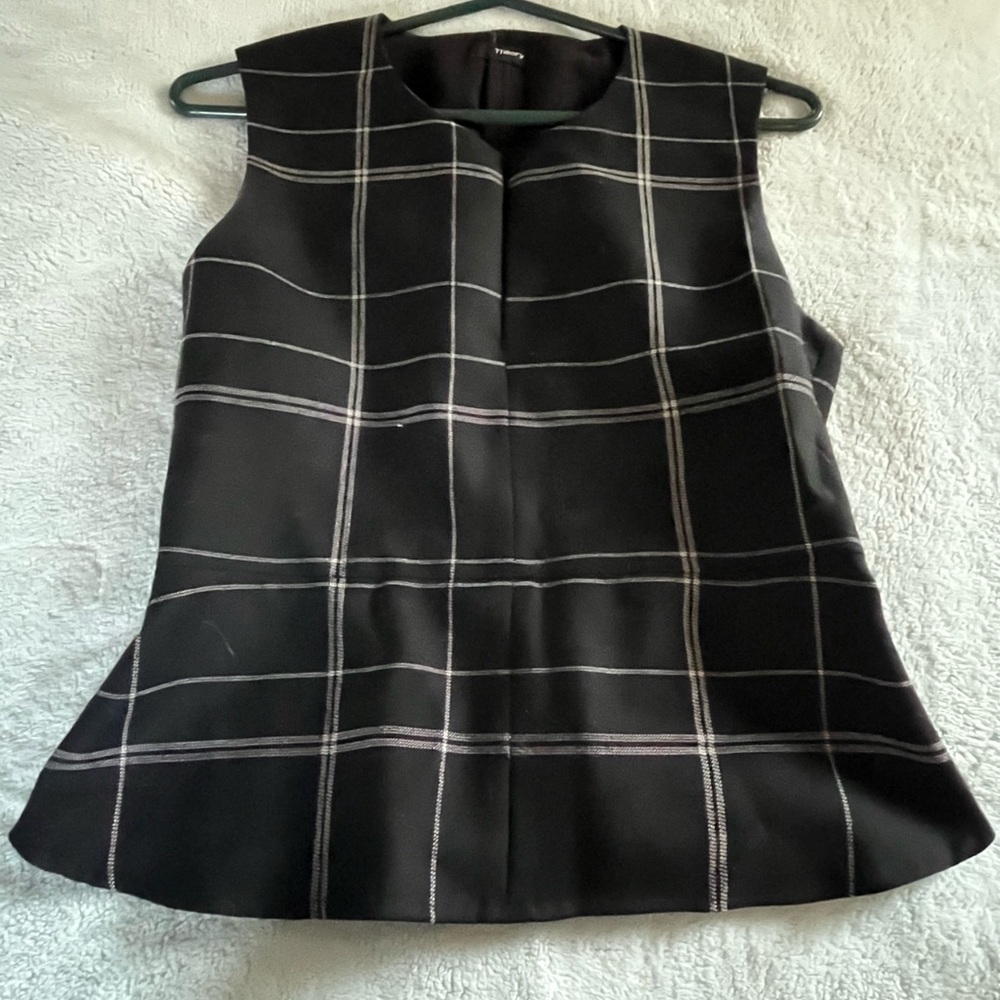 Theory Black  Sleeveless Tuxedo Top
